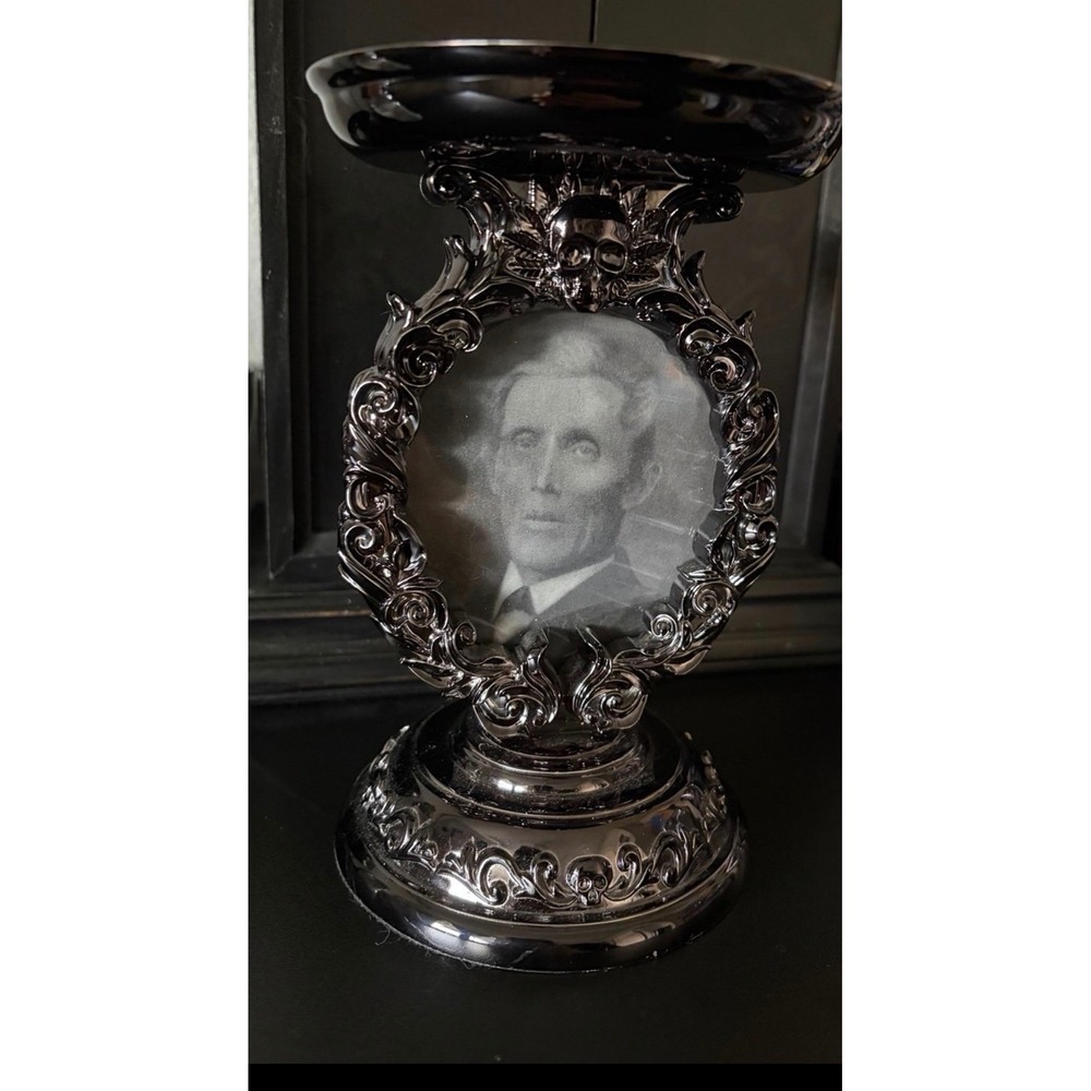 Bath‎ and Body Works Skull halloween Portrait Candle Holder Gunmetal Gothic - Picture 3 of 4